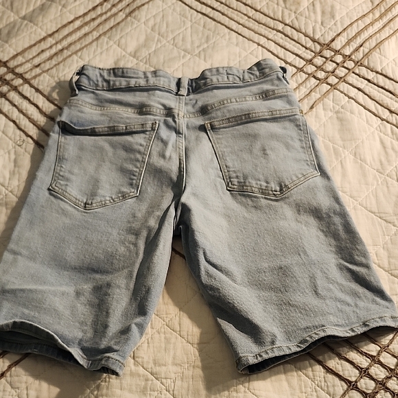 Denim&Co Light Blue Jean Distressed Shorts - Picture 5 of 12